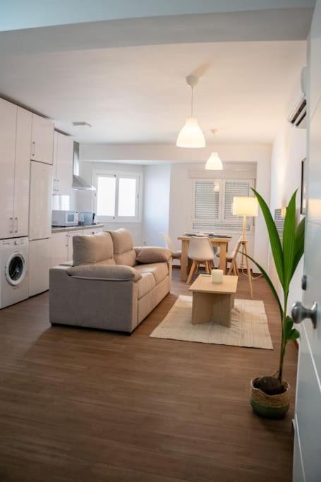 California Apartament Duenas セビリア エクステリア 写真