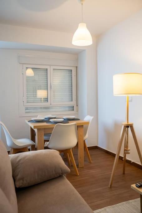 California Apartament Duenas セビリア エクステリア 写真